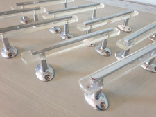 2 maniglie vintage Lucite per