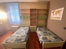 Cameretta completa bambini ragazzi testiera comodini libreria