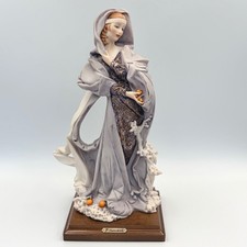 Statua Dama Capodimonte con