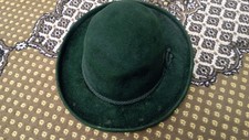 Cappello vintage colore verde 