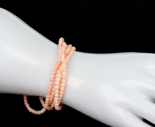 Bracciale con coralli