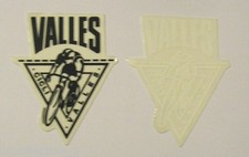 COPPIA VECCHI ADESIVI BICICLETTA /Couple Old Stickers Bike CICLI VALLES (cm 6x7)