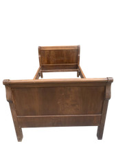 Antico letto a barca in noce Piemonte epoca 800