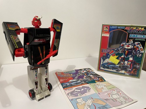 Raro robot trasformabile anni