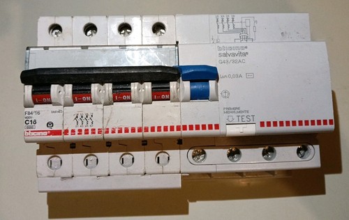Interruttore magnetotermico - interruttore,