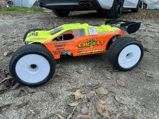 Vintage Team Losi 8ight T