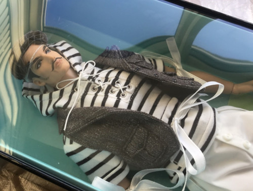 Bambola vestita jhd - bambola, mizi
