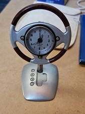 Orologio analogico in volante in legno con cambio automatico  Steering wheel