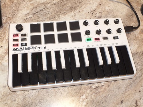 Akai professional mpk - professional, mini