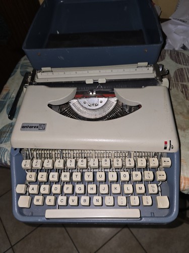 Vendo macchina scrivere - , da