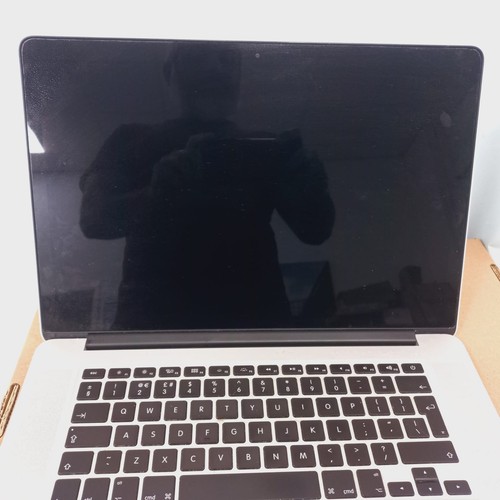 Apple macbook pro retina - retina, 15,4"