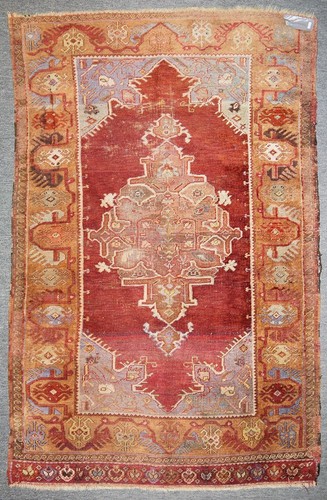 Antico tappeto orientale