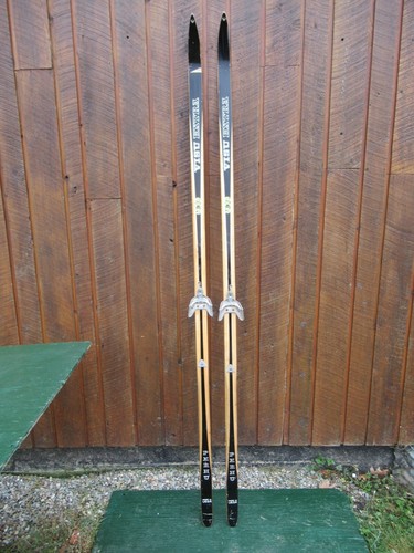 Vecchi sci neve vintage in - vecchi,