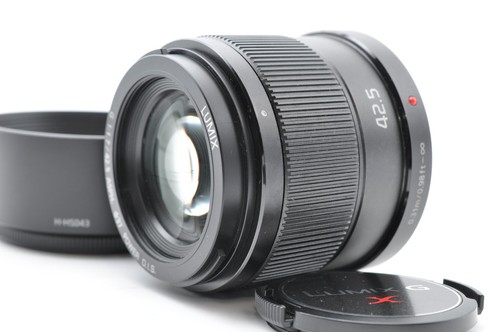 Panasonic lumix 5mm - g, f/1.7