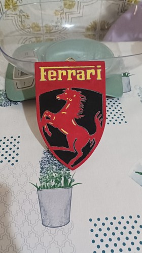 Gadgets ferrari legno - gadgets,