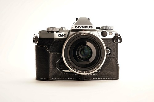 Borsa mezza fotocamera vera