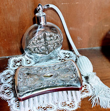 Bottiglietta spruzza profumo e