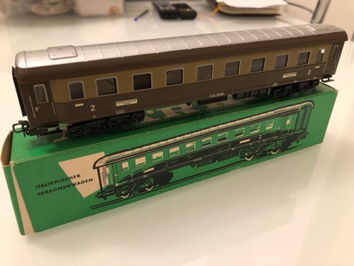 Marklin vettura italiana 4036