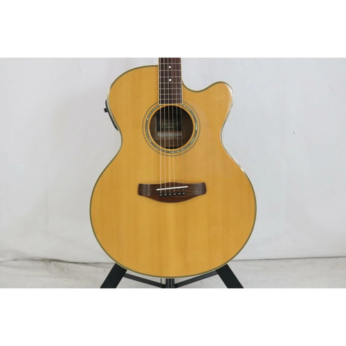 Chitarra acustica elettrica