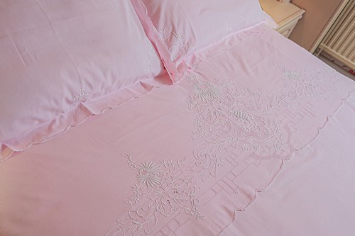 Lenzuolo letto vintage rosa