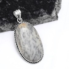 Ciondolo etnico fatto a mano