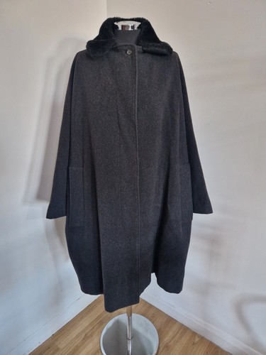 Cappotto invernale grigio