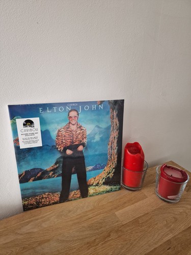 Elton johon caribou - elton,
