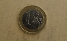 Moneta 1 euro - Lituania - Anno 2015 - errore decentrata -