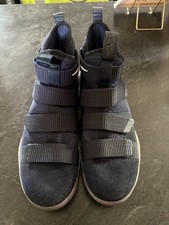 nike lebron soldatino 11 blu