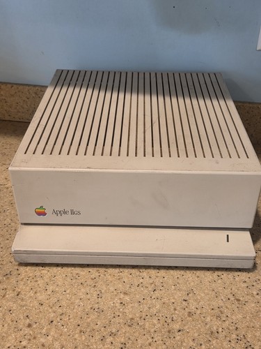 Computer apple iigs - apple, a2s6000