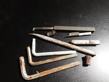 9 VECCHI ATTREZZI COSI COME IN