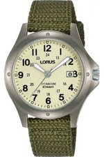 Lorus da Uomo Militare Titanio