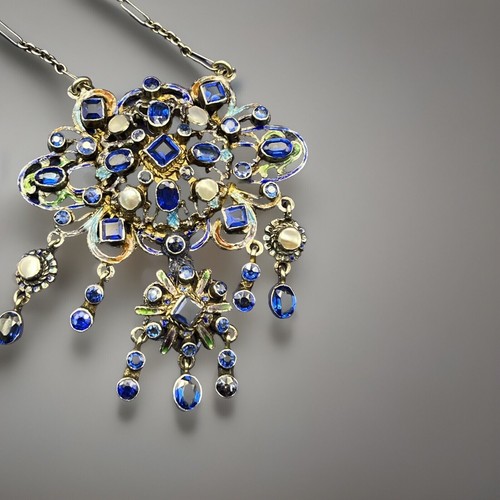 Collana antica austro - antica,