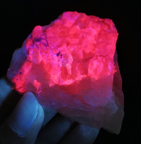 Esemplare minerale grezzo