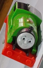 Truck Master Thomas & Friends Percy con suono e DCC (verde, rosso), 2013 Guilene.