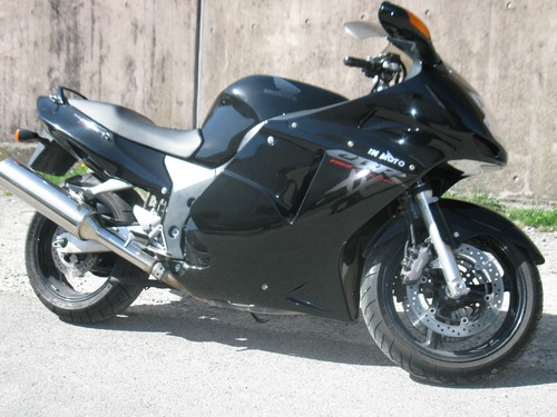 Honda cbr1100xx blackbird sc35 - honda,
