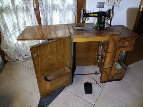 Macchina cucire vintage - da,
