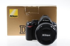 Nikon D3000 con AF-S DX