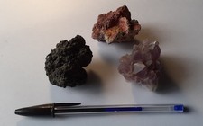 Minerali 3 Esemplari da Esposizione fra cui Pietra Vulcanica e Quarzo Rosa