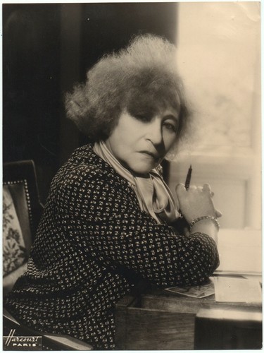 Studio harcourt colette - harcourt, palais