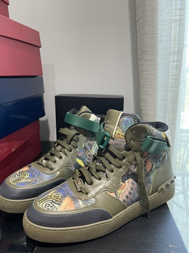 Valentino garavani rockstud - valentino,
