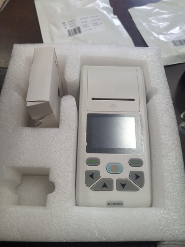 Elettrocardiografo portatile - ,