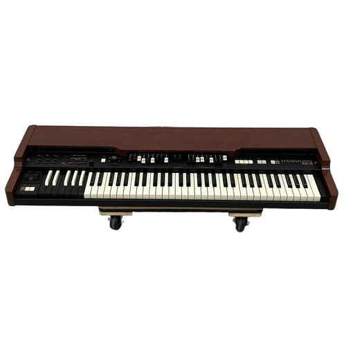 Hammond organo disegno 61 - organo,