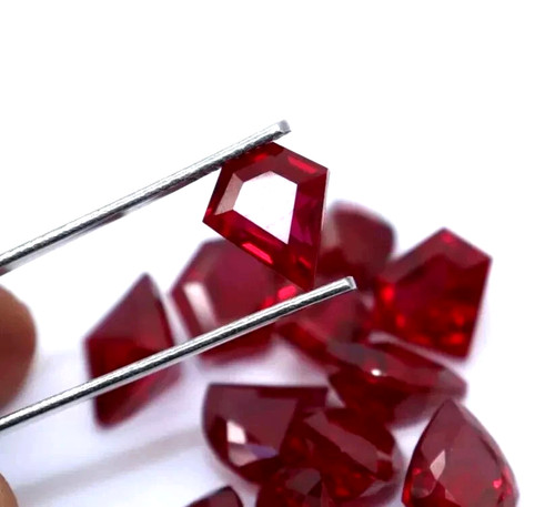 Naturale rosso rubino 100 - rubino,