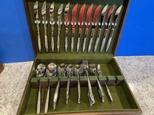 Sleek Stainless Flatware