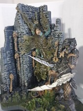 Predator with Base Alien Vs Predator Mini Diorama Playset McFarlane Figures 2005