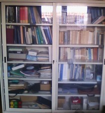 Armadio libreria con ante vetro  uso ufficio