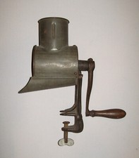 Vecchia antica grattugia