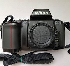 NIKON F-601 AF QUARZ DATE FOTOCAMERA REFLEX 35 MM. SOLO CORPO 1990 FUNZIONANTE