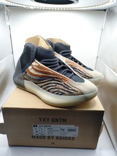 Sneakers alte Adidas Yeezy